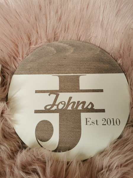 Lisa Johns - wood round sign